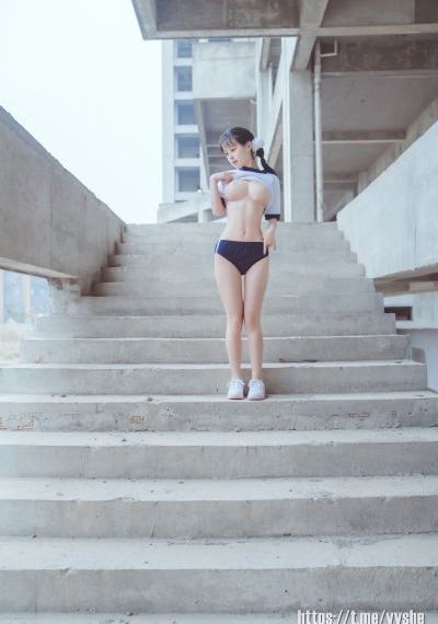 美女免费hd在线播放_1080迅雷电影在线