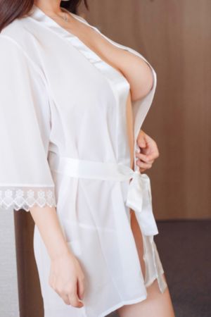 美丽女邻居交换5完整版_国产剧BD在线观看